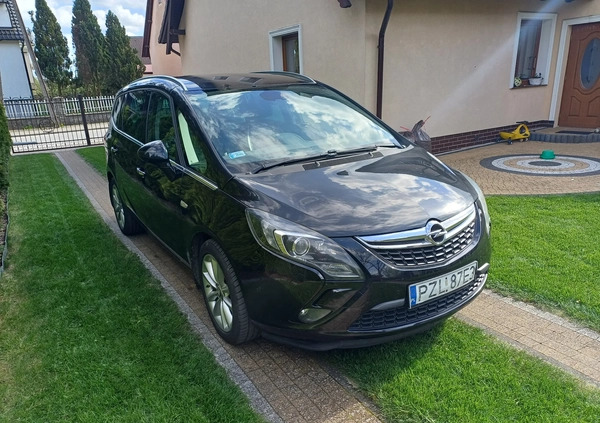 Opel Zafira cena 20000 przebieg: 372000, rok produkcji 2012 z Jastrowie małe 22